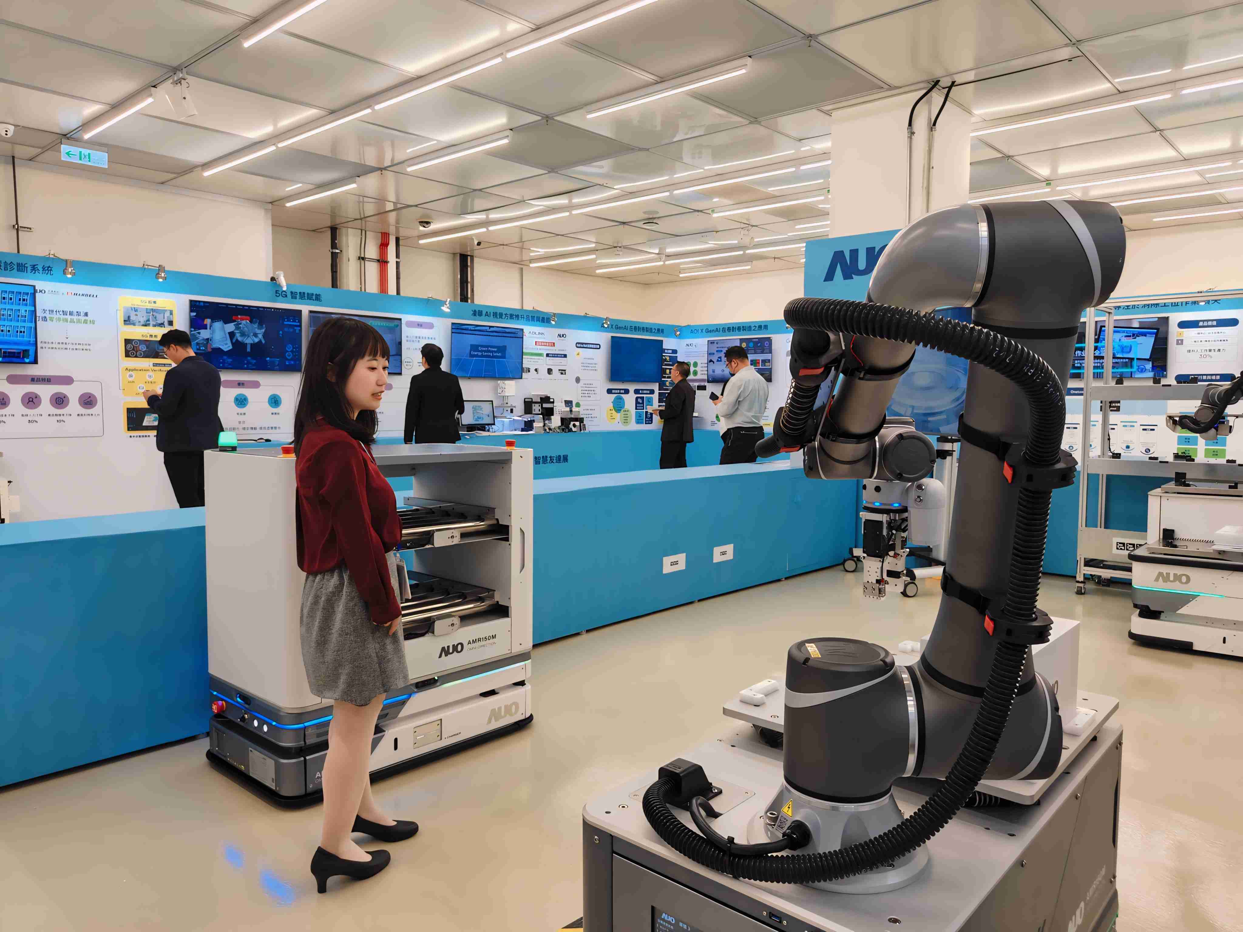 2024智能2121非凡展邀集生态圈伙伴共同参展，，，，从数字应用、、净零减碳到能源发展，，，创造全方位永续商机，，携手生态圈伙伴迈向永续未来