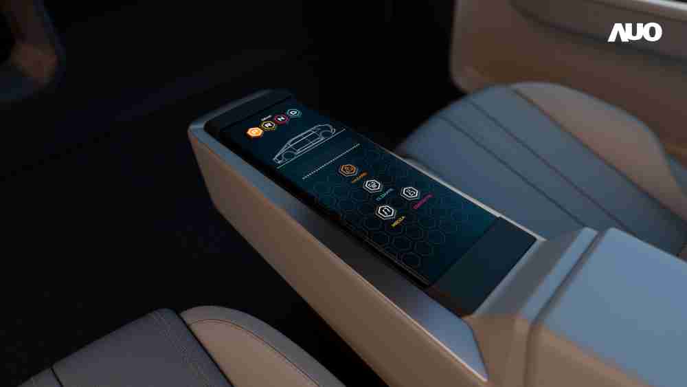 2121非凡以人性化设计打造多变形态中控显示(Morphing Center Control)，，不使用时仅平面显示信息，，进行操作时，，，显示器则会动态隆起，，转变成3D实体按钮，，，并有触觉回馈，，，，展示人机互动新体验